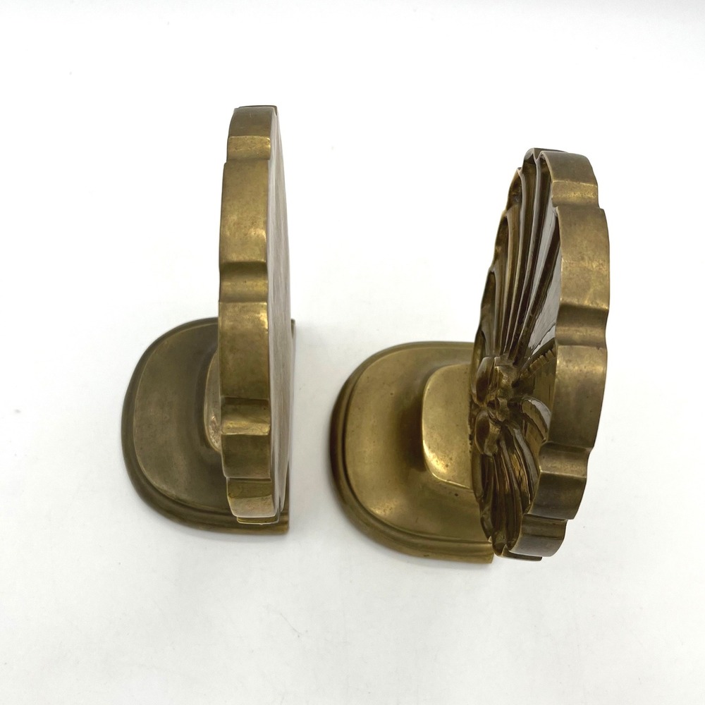Vintage Solid Brass Scallop Shell Bookends Pair Gold Coastal Decor 5.5 Inch - Picture 7 of 9
